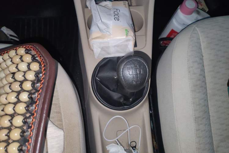 Used Skoda Fabia 2012 1.4L Manual Crystal Edition Gear Lever