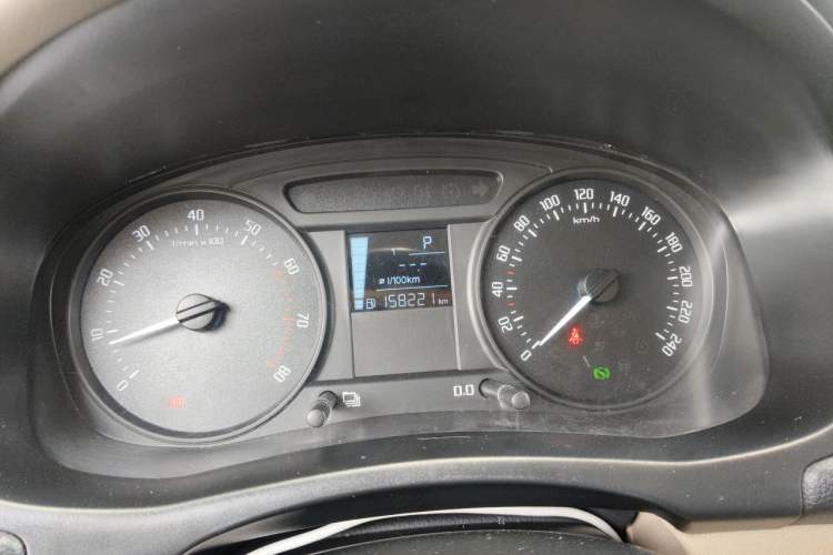 Used Skoda Fabia 2012 1.4L Automatic Crystal Edition Instrument Cluster