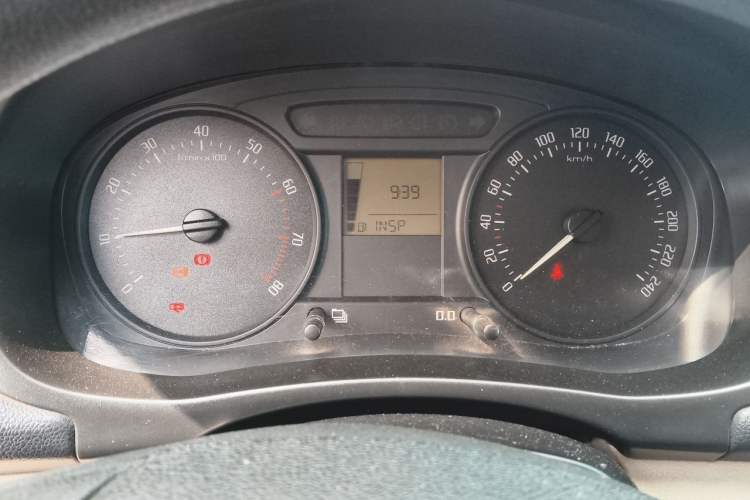 Used Skoda Fabia 2012 1.4L Manual Crystal Edition Instrument Cluster