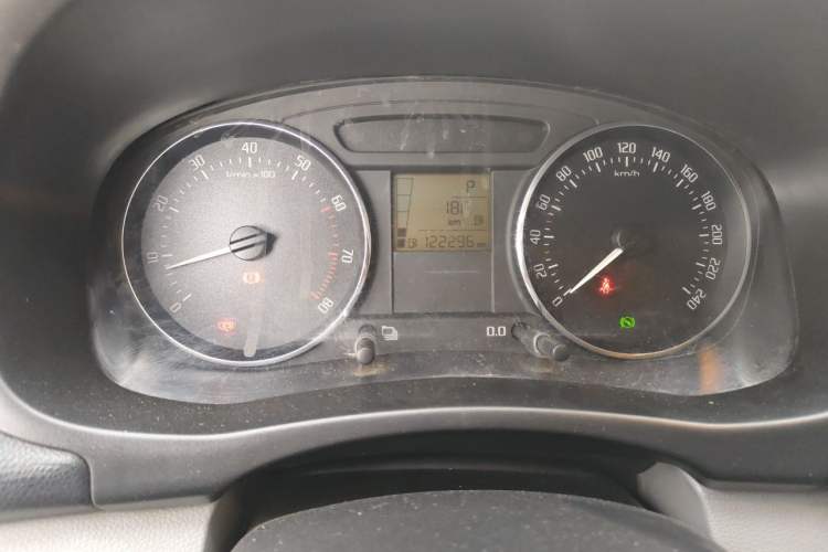 Used Skoda Fabia 2012 1.4L Automatic Crystal Edition Instrument Cluster