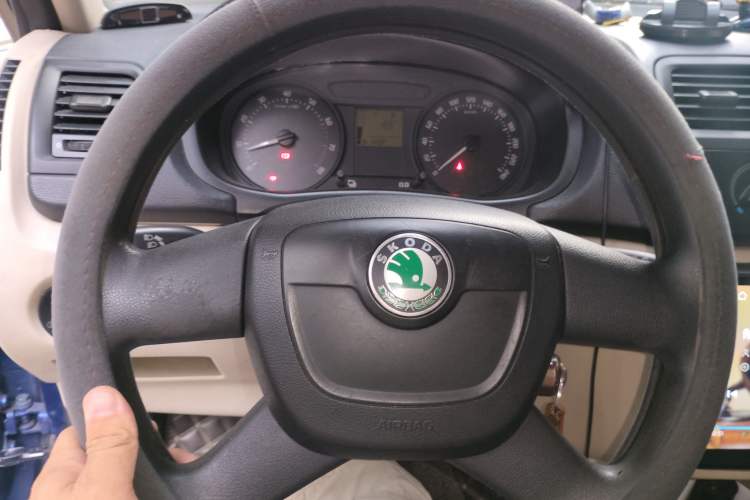 Used Skoda Fabia 2012 1.4L Automatic Crystal Edition Instrument Cluster