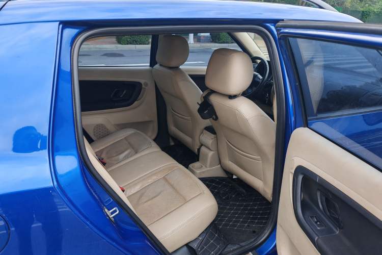 Used Skoda Fabia 2012 1.6L Scout Interior 5