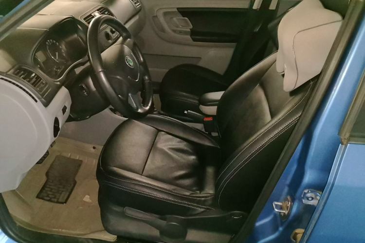 Used Skoda Fabia 2012 1.4L Automatic Crystal Edition Left Front Seat
