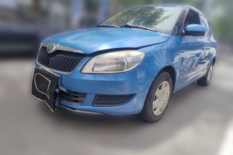 Used Skoda Fabia 2012 1.4L Automatic Crystal Edition Guazi used car, China used car export, Used car for sale, Used cars, Cheapest cars for sale