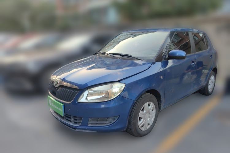 Skoda Fabia 2012 1.4L Manual Crystal Edition usado Guazi used car, China used car export, Used car for sale, Used  cars, Cheapest cars for sale