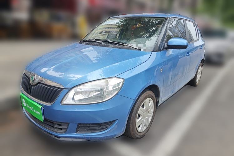 Skoda Fabia 2012 1.4L Manual Crystal Edition usado Guazi used car, China used car export, Used car for sale, Used  cars, Cheapest cars for sale
