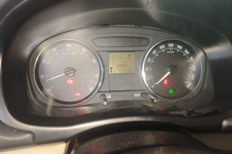 Used Skoda Fabia 2012 1.4L Automatic Crystal Edition Odometer Close Up
