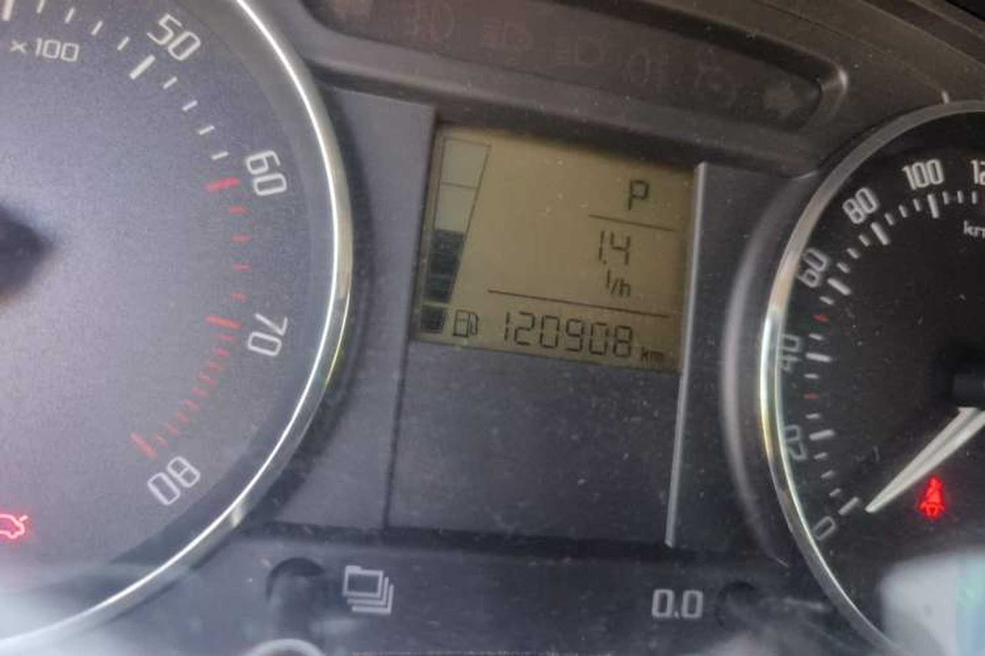 Used Skoda Fabia 2012 1.4L Automatic Crystal Edition Odometer Close Up