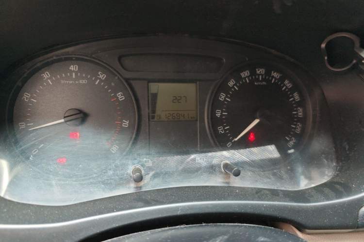 Used Skoda Fabia 2012 1.4L Manual Crystal Edition Odometer Close Up