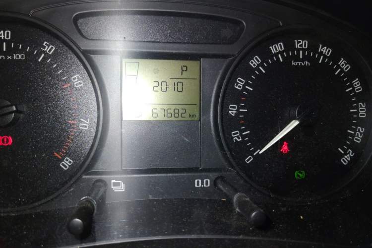 Used Skoda Fabia 2012 1.4L Automatic Crystal Edition Odometer Close Up