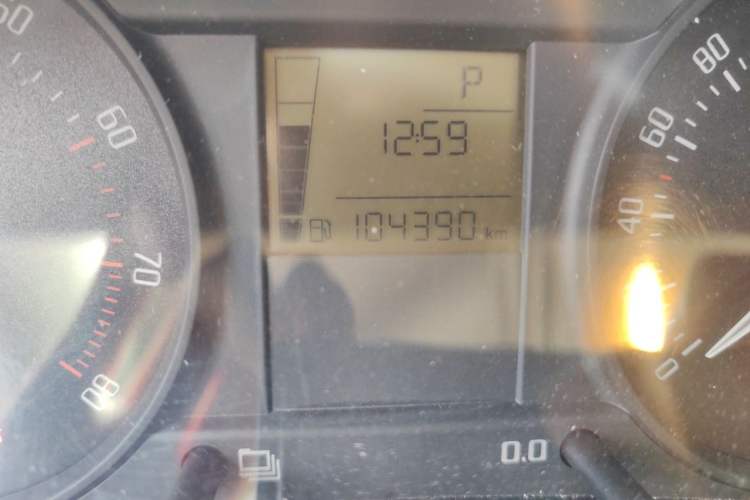 Used Skoda Fabia 2012 1.4L Automatic Crystal Edition Odometer Close Up