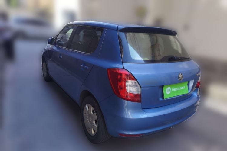 Used Skoda Fabia 2012 1.4L Manual Crystal Edition Rear Left 45 Deg