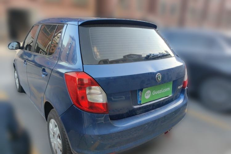 Used Skoda Fabia 2012 1.4L Manual Crystal Edition Rear Left 45 Deg