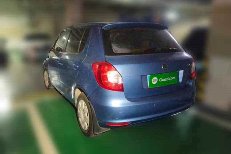 Used Skoda Fabia 2012 1.4L Automatic Crystal Edition Rear Left 45 Deg