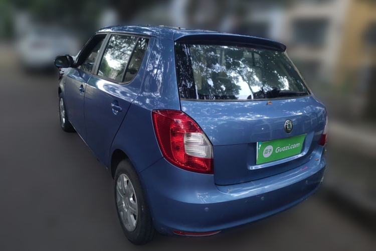 Used Skoda Fabia 2012 1.4L Manual Crystal Edition Rear Left 45 Deg