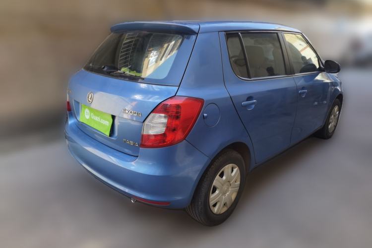 Used Skoda Fabia 2012 1.4L Manual Crystal Edition Rear Right 45 Deg