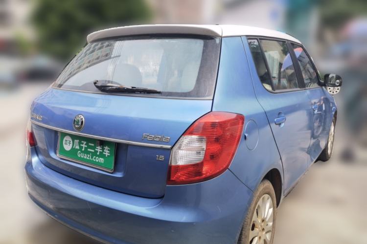 Used Skoda Fabia 2012 1.6L Automatic Crystal Edition Rear Right 45 Deg