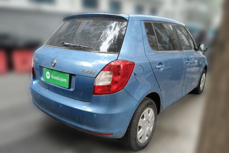 Used Skoda Fabia 2012 1.4L Automatic Crystal Edition Rear Right 45 Deg
