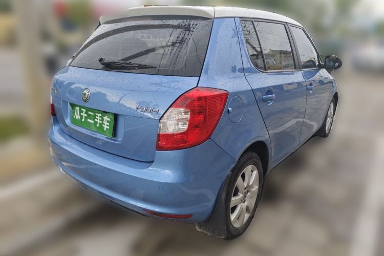 Used Skoda Fabia 2012 1.4L Automatic Crystal Edition Rear Right 45 Deg