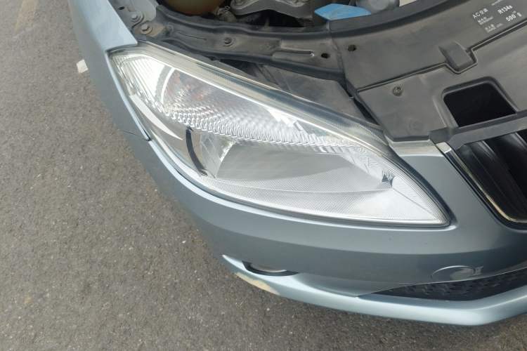 Used Skoda Fabia 2012 1.6L Automatic Cool Black Edition Right Front Headlight
