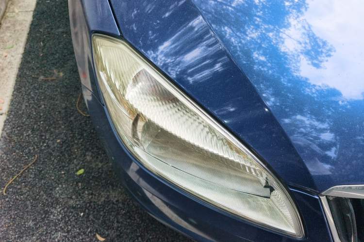 Used Skoda Fabia 2012 1.4L Automatic Crystal Edition Right Front Headlight