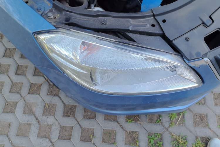 Used Skoda Fabia 2012 1.4L Manual Crystal Edition Right Front Headlight