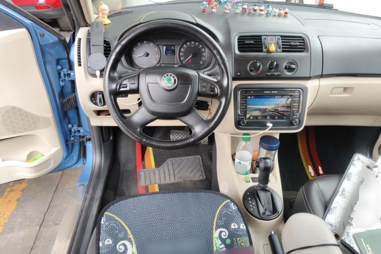 Used Skoda Fabia 2012 1.4L Automatic Crystal Edition Steering Wheel