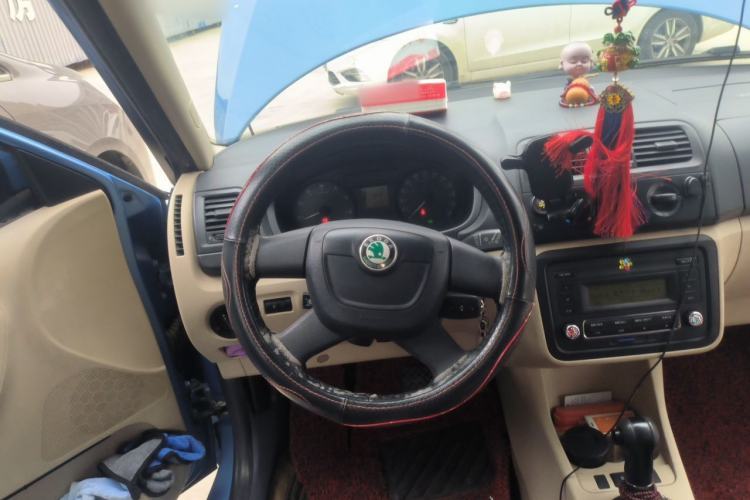 Used Skoda Fabia 2012 1.4L Automatic Crystal Edition Steering Wheel