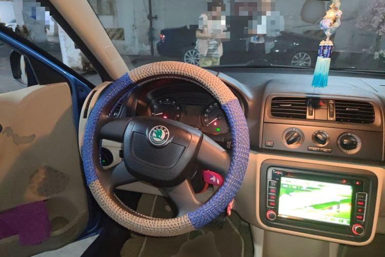 Used Skoda Fabia 2012 1.4L Automatic Crystal Edition Steering Wheel