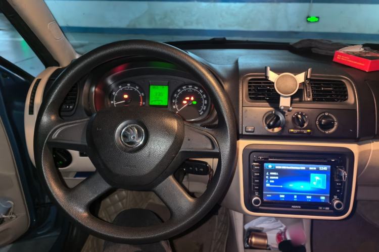 Used Skoda Fabia 2012 1.4L Automatic Crystal Edition Steering Wheel