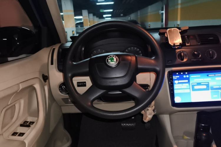Used Skoda Fabia 2012 1.4L Automatic Crystal Edition Steering Wheel