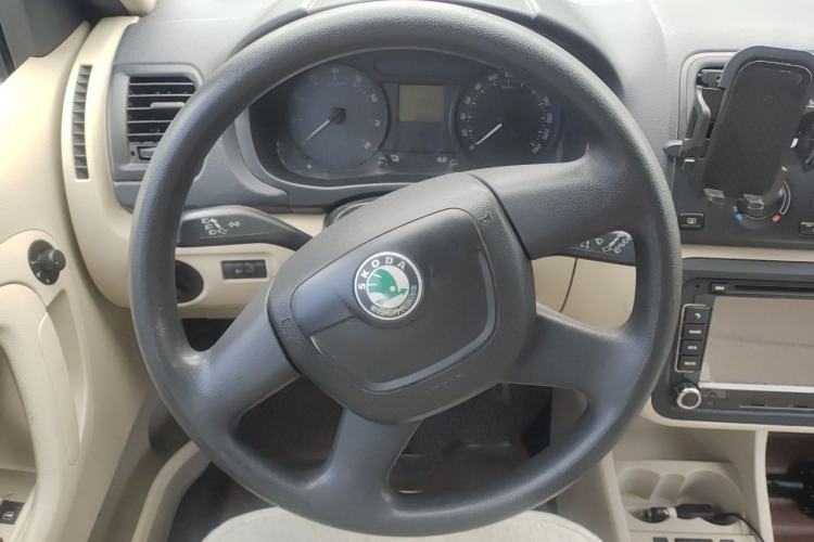 Used Skoda Fabia 2012 1.4L Manual Crystal Edition Steering Wheel