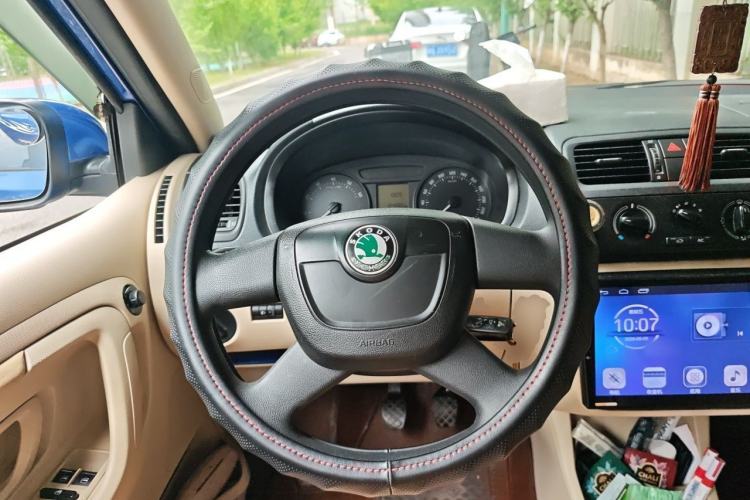 Used Skoda Fabia 2012 1.4L Manual Crystal Edition Steering Wheel