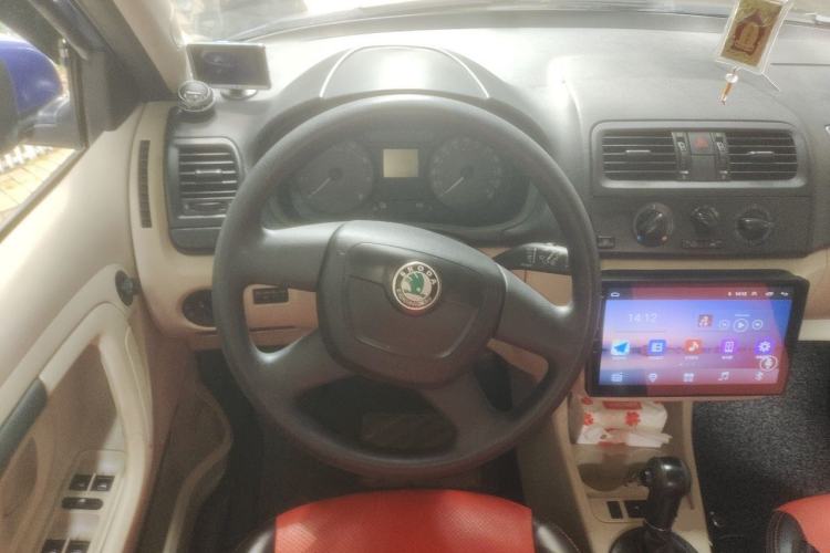 Used Skoda Fabia 2012 1.4L Automatic Crystal Edition Steering Wheel