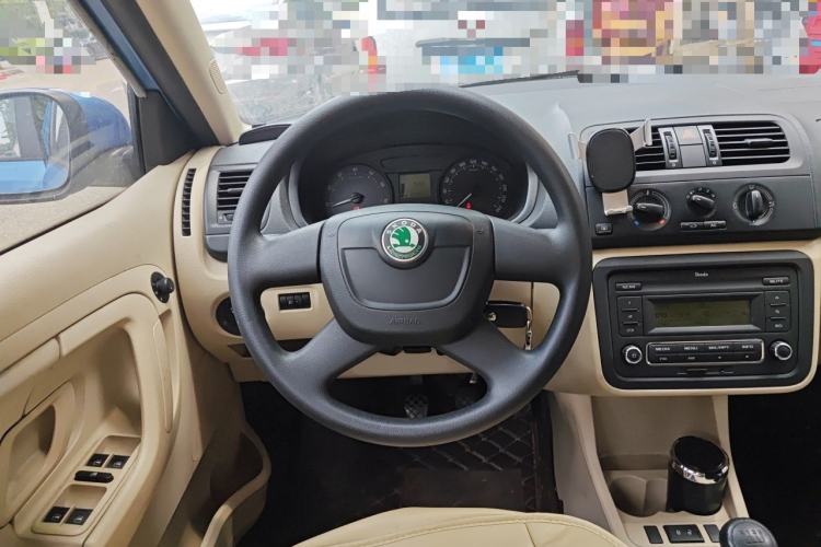 Used Skoda Fabia 2012 1.4L Manual Crystal Edition Steering Wheel
