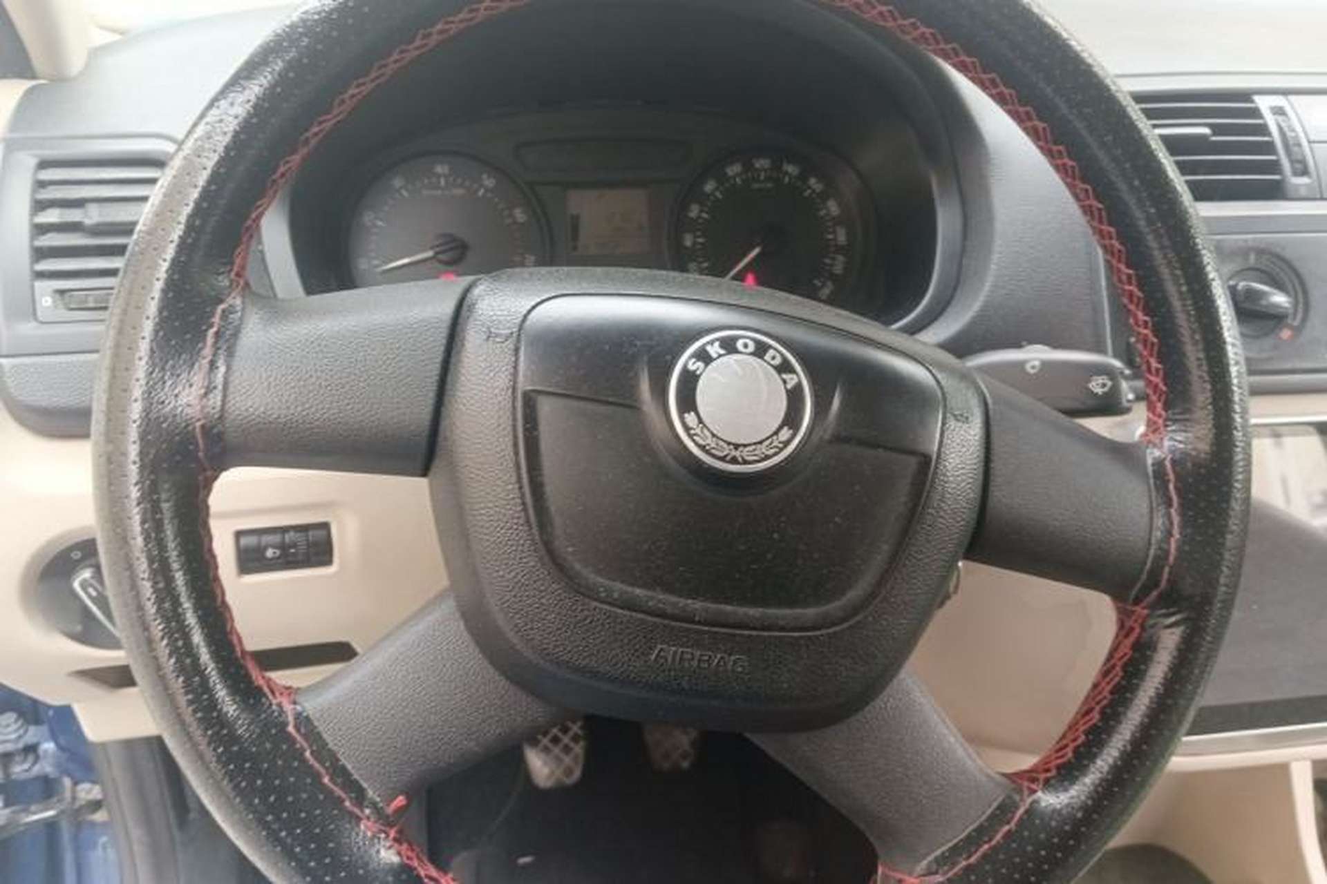 Used Skoda Fabia 2012 1.4L Manual Crystal Edition Steering Wheel