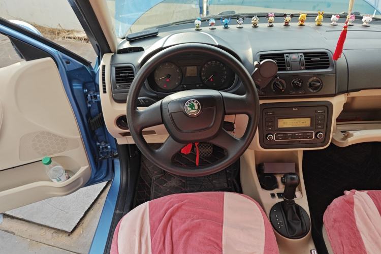 Used Skoda Fabia 2012 1.4L Automatic Crystal Edition Steering Wheel
