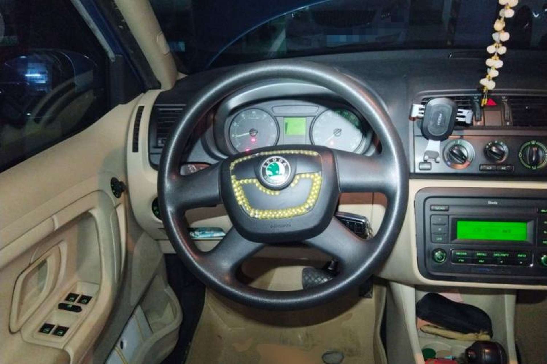 Used Skoda Fabia 2012 1.4L Automatic Crystal Edition Steering Wheel