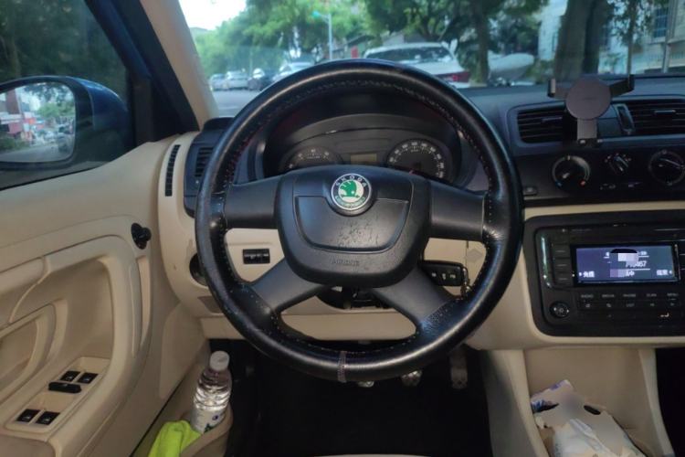Used Skoda Fabia 2012 1.4L Manual Crystal Edition Steering Wheel