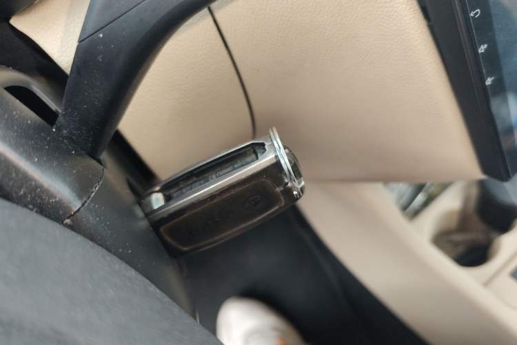 Used Skoda Fabia 2012 1.4L Automatic Crystal Edition Vehicle Key