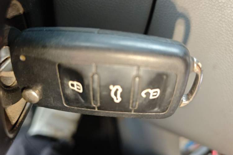 Used Skoda Fabia 2012 1.4L Manual Jingling Edition Vehicle Key