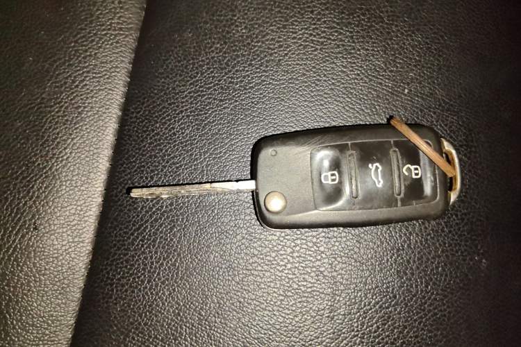 Used Skoda Fabia 2012 1.4L Automatic Crystal Edition Vehicle Key
