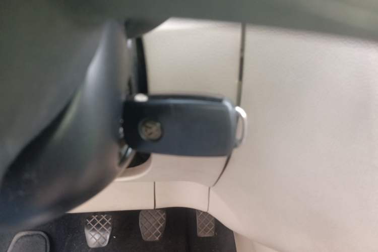 Used Skoda Fabia 2012 1.4L Manual Crystal Edition Vehicle Key