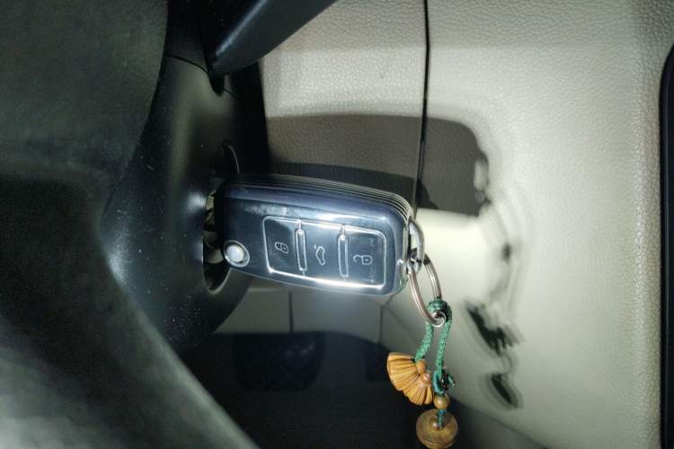Used Skoda Fabia 2012 1.4L Automatic Crystal Edition Vehicle Key