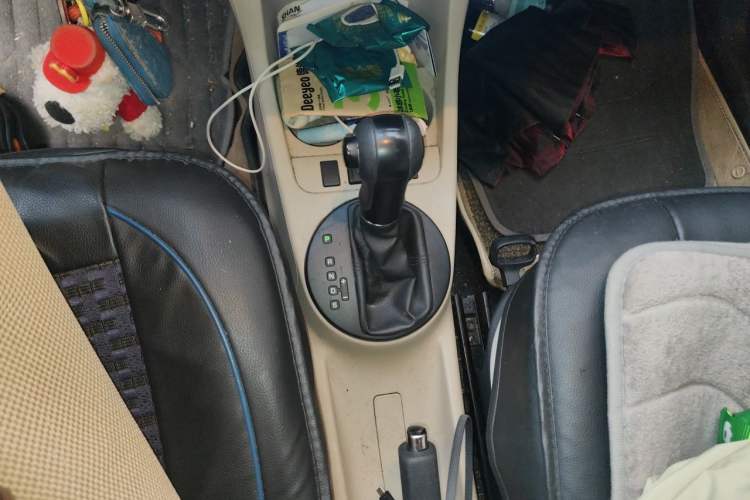 Used Skoda Fabia 2012 1.4L Automatic Crystal Edition Gear Lever