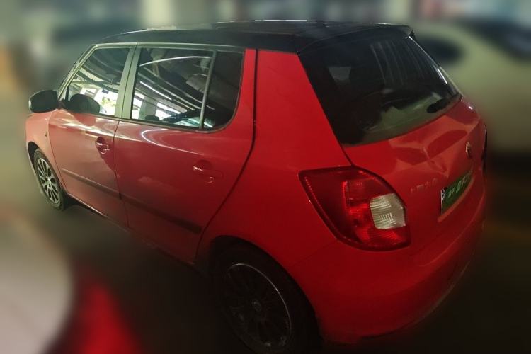 Used Skoda Fabia 2012 1.6L 5th Anniversary Limited Edition Rear Left 45 Deg