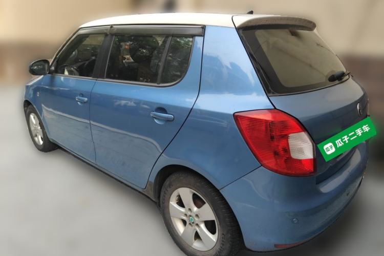 Used Skoda Fabia 2012 1.4L Automatic Crystal Edition Rear Left 45 Deg