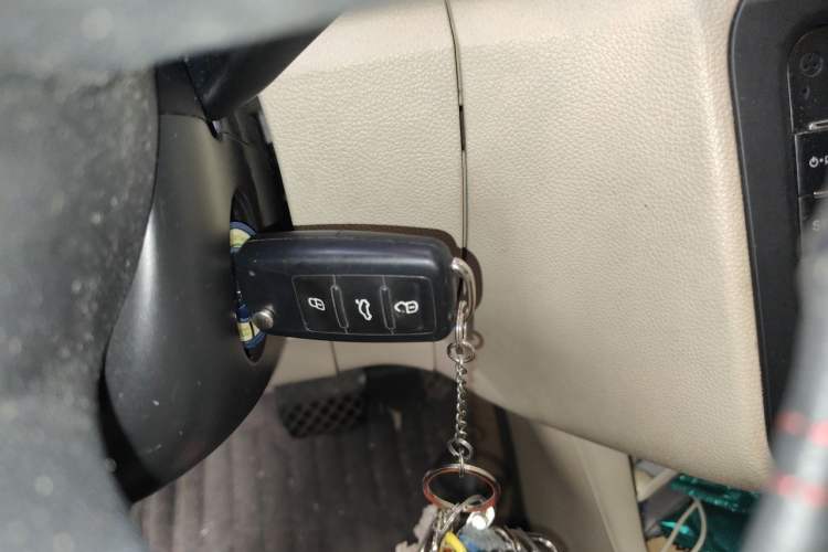 Used Skoda Fabia 2012 1.4L Automatic Crystal Edition Vehicle Key