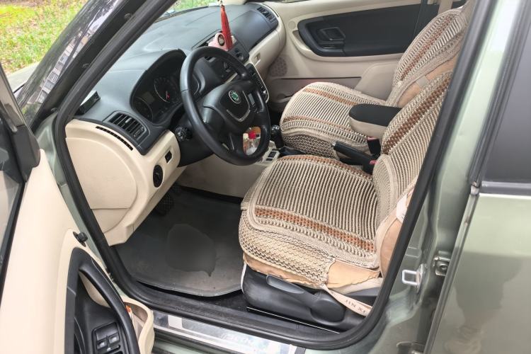Used Skoda Fabia 2012 1.6L Scout Driver Seat