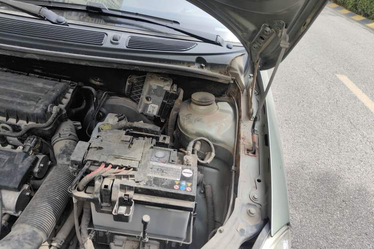 Used Skoda Fabia 2012 1.6L Automatic Crystal Edition Engine Bay Left